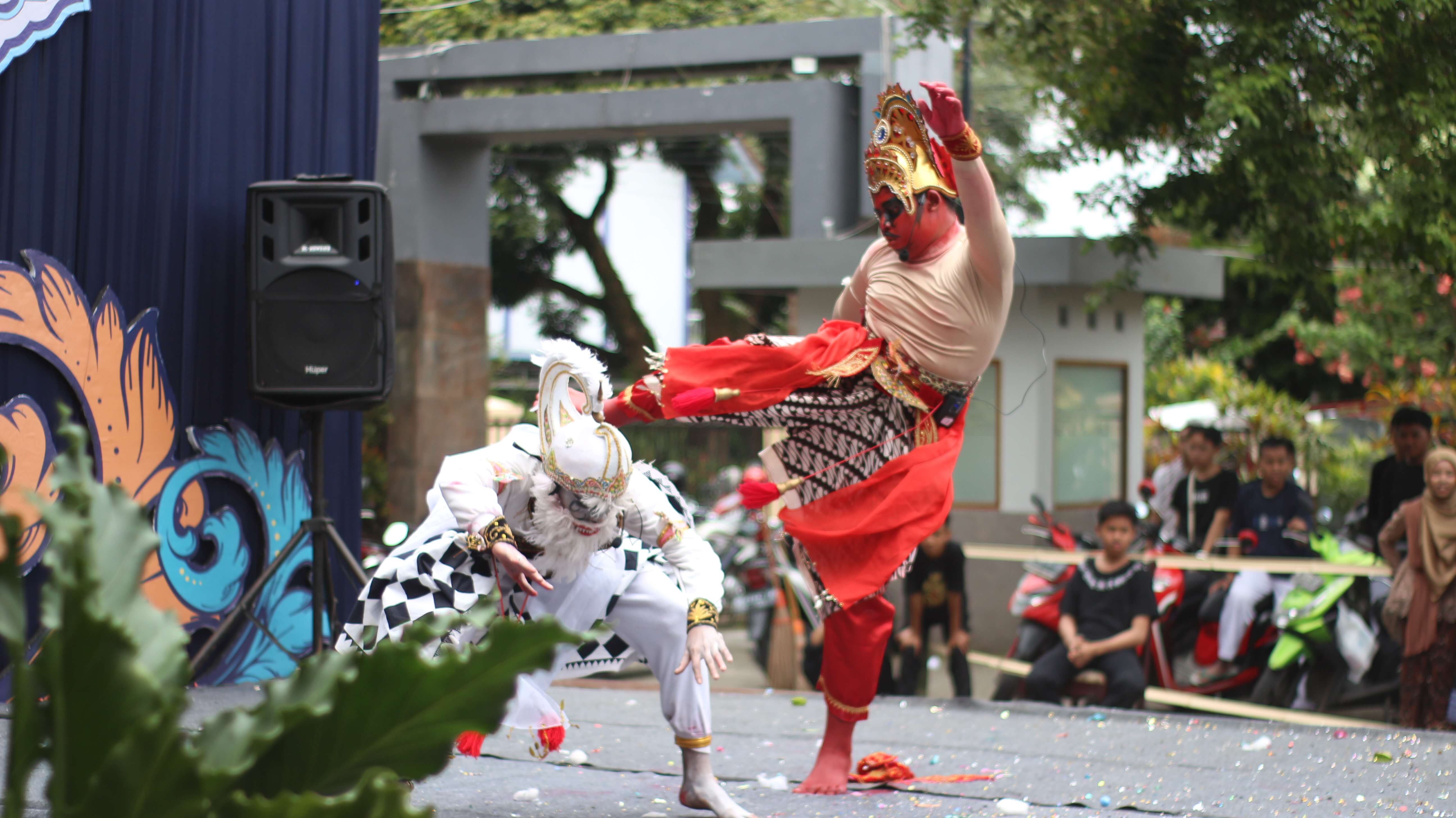 ALMAFEST Moment 1